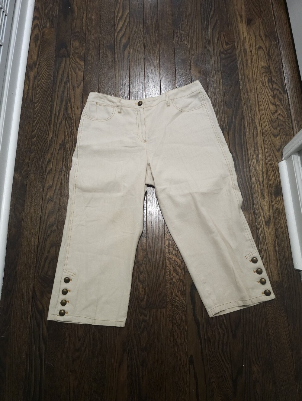 Larry Levine Cropped Pants
